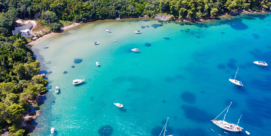 Badestopp auf der Segelroute ab Zadar