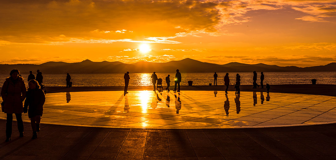 Zadar_croatia_sunset_greeting_sun