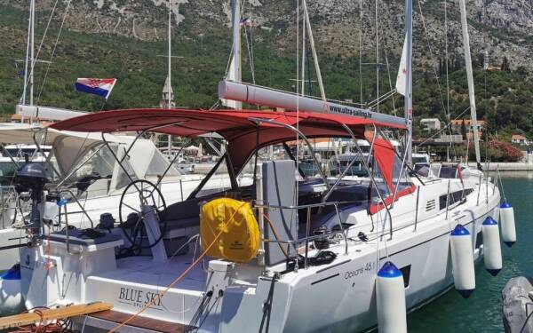 Oceanis 46.1, Blue sky