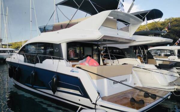 Sealine F430, Blue Lagoon II