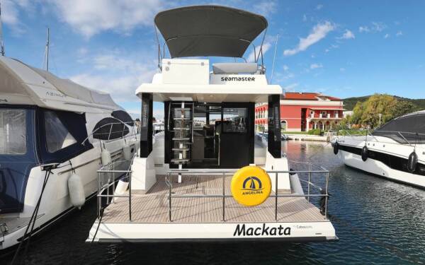 Seamaster 45, Mackata