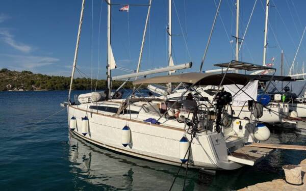 Sun Odyssey 349, Novara